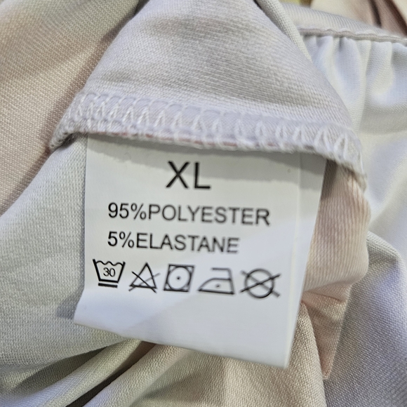 Elegant Floral Sleeveless Jumpsuit - Picture 7 of 9